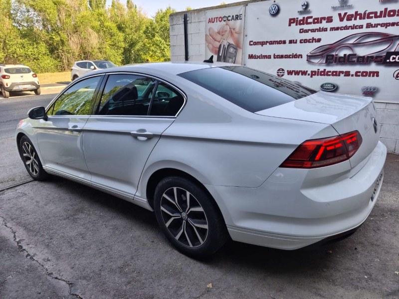 Foto 4 de VOLKSWAGEN Passat Executive 2.0 TDI 110kW 150CV DSG
