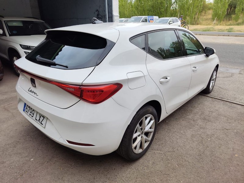 Foto 3 de SEAT Leon 2.0 TDI 85kW SS Style Go