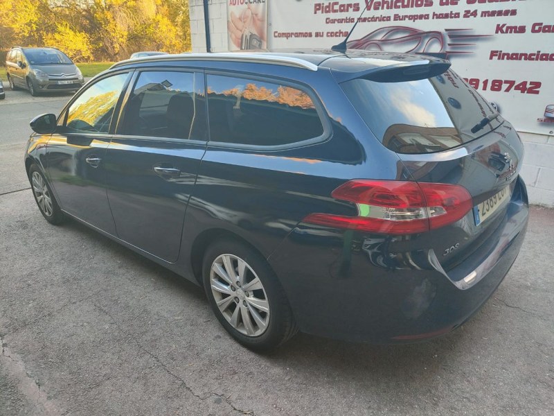 Foto 2 de PEUGEOT 308 W Style BlueHDi 100 SS 6 Vel. MAN