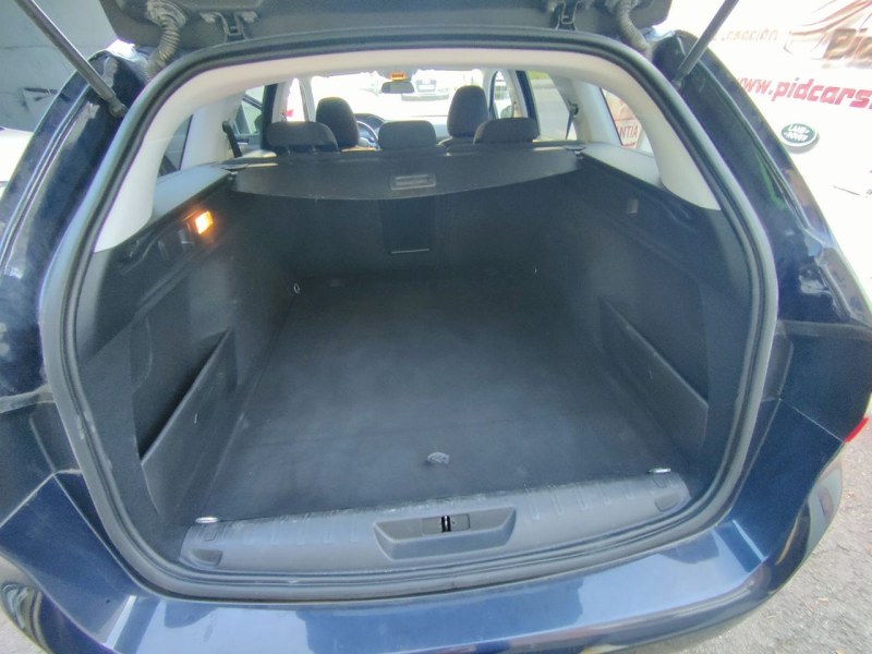 Foto 8 de PEUGEOT 308 W Style BlueHDi 100 SS 6 Vel. MAN