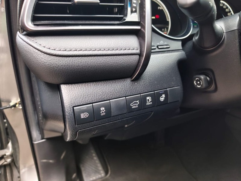 Foto 9 de TOYOTA Camry 2.5 220H Luxury