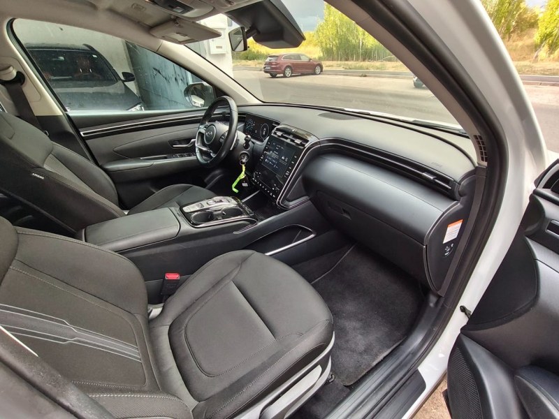 Foto 5 de HYUNDAI TUCSON 1.6 TGDI 169kW 230CV HEV Maxx Auto