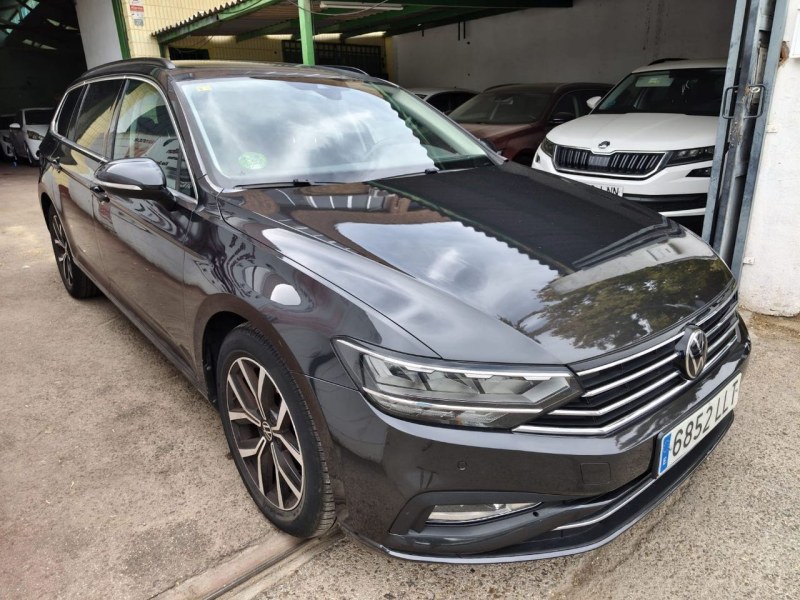 Foto 2 de VOLKSWAGEN Passat Variant Executive 2.0 TDI 110kW DSG