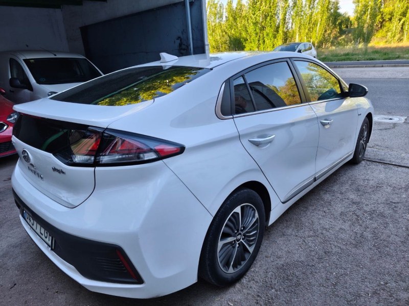 Foto 4 de HYUNDAI IONIQ 1.6 GDI PHEV Klass DT