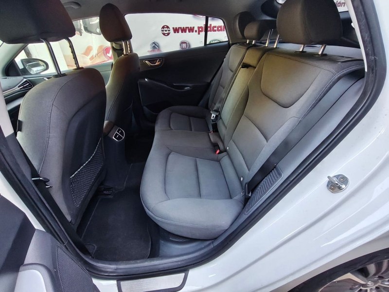Foto 7 de HYUNDAI IONIQ 1.6 GDI PHEV Klass DT