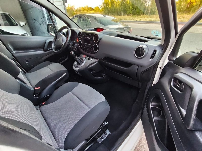 Foto 5 de PEUGEOT Partner Furgon Confort L1 1.6 BlueHDi 55KW 75