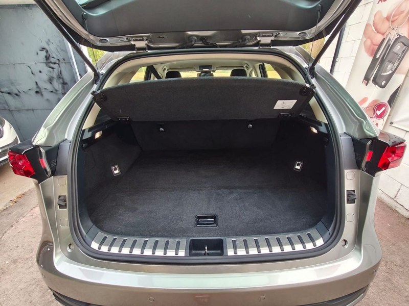 Foto 9 de LEXUS NX 2.5 300h Business Navigation 2WD