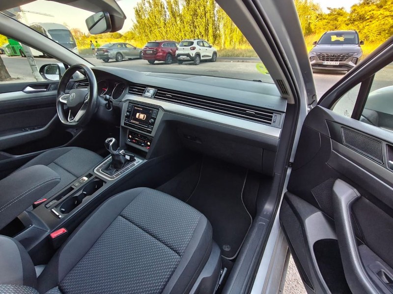 Foto 5 de VOLKSWAGEN Passat Business 2.0 TDI 110kW 150CV