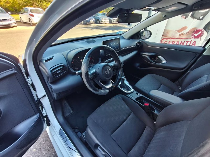 Foto 5 de TOYOTA Yaris 1.5 120H Active Plus