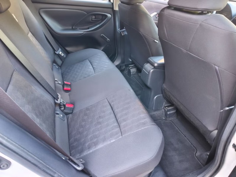 Foto 7 de TOYOTA Yaris 1.5 120H Active Plus