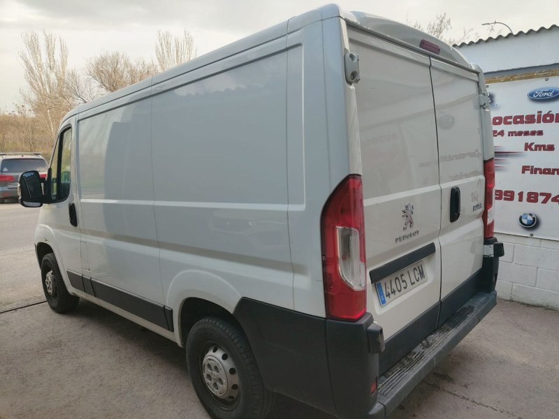 Foto 2 de PEUGEOT Boxer 330 L1 H1 BHDI 88kW 120CV SS 6 Vel. M
